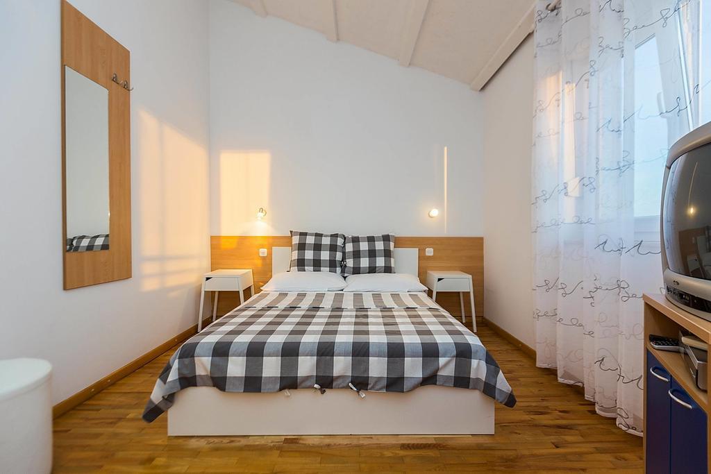 ביוגראד נה מורו Apartments Dada חדר תמונה