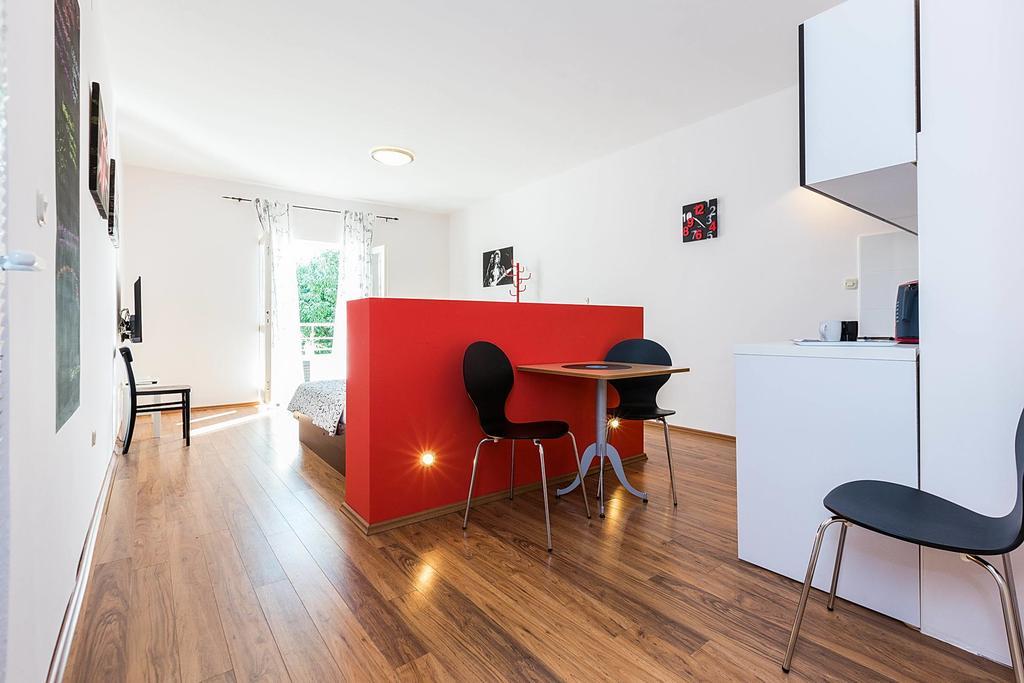 ביוגראד נה מורו Apartments Dada חדר תמונה